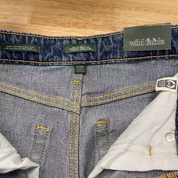 Super high rise baggy Wild Fable distressed jeans - Picture 3 of 9
